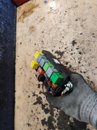 фото thumb №1, Mercedes w251 r klasa коробка предохранителей