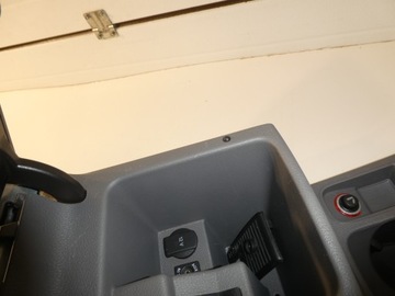 фото thumb №5, Тунель підлокітник vw sharan alhambra 7n0864251a
