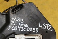 фото thumb №10, Замок двері правий задня w203 kombi 2037300235