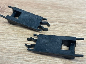 фото thumb №9, Клипсы левый правый набор ремонтный люк 18069 j do e39 e46 e53 e83