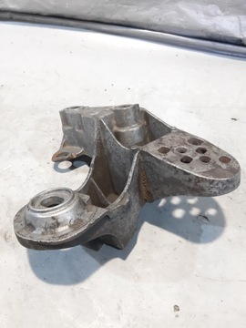 фото thumb №11, Крепление двигателя 8e0199351a лапи двигателя левая vw passat b5 fl 2.8 v6