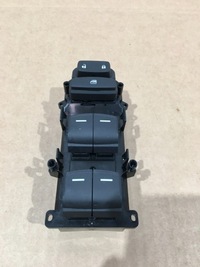 фото thumb №1, Кнопка перемикач вікон honda hr-v iii 22-