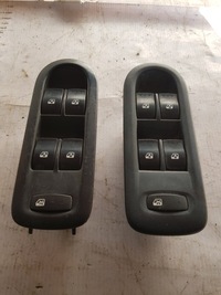 фото thumb №1, Перемикач вікон панель renault clio iii оригінальний номер 8200356541