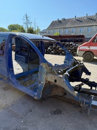 фото thumb №1, Peugeot bipper 08- четверть перед передняя правая