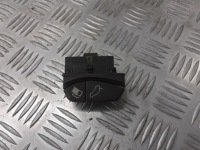 фото thumb №1, Перемикач відкривання кришка пального volvo v70