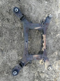 фото thumb №1, Підрамник підрамник балка задня mercedes r klasa w251