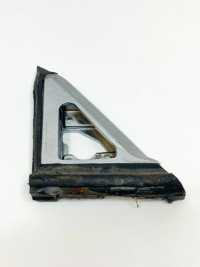 Купить Запчасти отделка mercedes-benz sl r107 a1077250830 33108012 3.8l, фото thumb