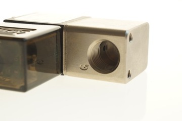 ЭЛЕКТРОМАГНИТНЫЙ КЛАПАН AIRTAC 2V025-08 2/2 -1/4- 12 В постоянного тока