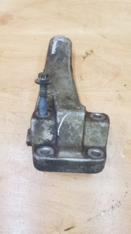 фото thumb №1, Кронштейн кронштейн двигуна mercedes w245 2.0 cdi