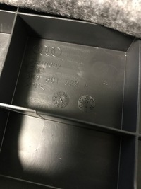 фото thumb №5, Пол багажника audi a4 b8 8k9861529a