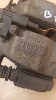 фото thumb №3, Супорт гальмівний перед правий mercedes w245