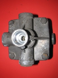 фото thumb №1, Mercedes actros mp4 e-6 клапан давления 0054299544