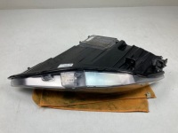 Фара правий передня tesla s рестайлінг  full led 1053573-00-b Ціна, фото thumb