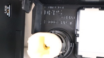 фото thumb №6, Mazda cx-30 панель гнездо usb bdgg-669u0, dfr5-644a1