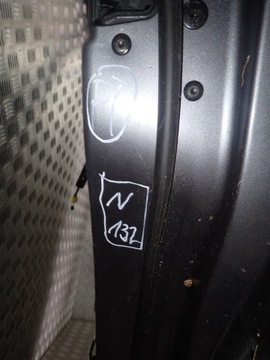 фото thumb №9, Land rover discovery v l462 двері зад задні праві комплектні скло n132