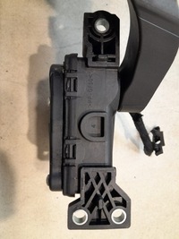 фото thumb №8, Потенциометр газа audi a4 b6 2.5 tdi 8e1723523