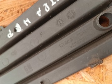 фото thumb №9, Решітка заглушка бампера права перед решітка 13126026 opel astra iii h