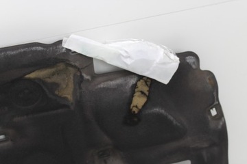 фото thumb №4, Шумоізоляція капота volvo v50 04-07r застібки