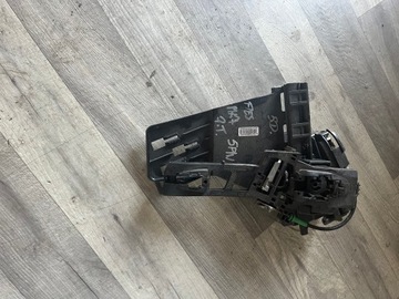 фото thumb №1, Fiesta mk7 замок двері праві зад 5 pin