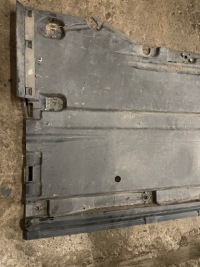 Audi a4 b8 a5 накладка плита пол подвеска левая Цена, фото thumb