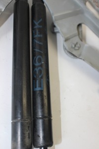 фото thumb №8, Петлі капот правий лівий bmw z3 e36 b12722