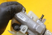 фото thumb №7, Помпа тормозная бачок vw phaeton 3d0611301b