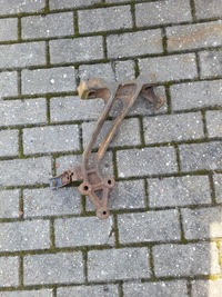 фото thumb №1, Кронштейн глушителя катализатор scania r 1497657