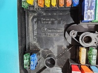 фото thumb №7, Коробка запобіжників vw caddy iii 2k 1k0937629c