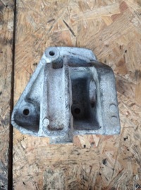 фото thumb №1, Опора полуось 8200000034 renault