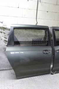 фото thumb №1, Toyota sienna 2014 дверь сдвижные правое задние