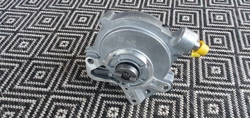 Pierburg 7.02551.25.0 Топливный насос, ВАКУУМНЫЙ НАСОС