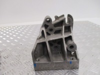 фото thumb №1, Кронштейн кронштейн двигателя land rover freelander ii 6g9q-6030-ca 9682877580