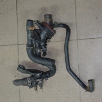 фото thumb №1, Renault корпус термостата 7700866730 1.9 dci