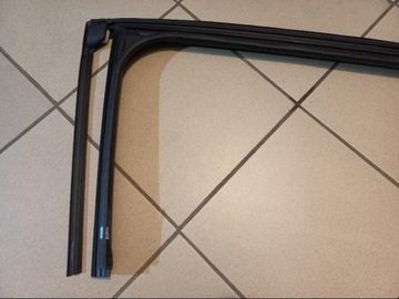 фото thumb №8, Скло двері права задня зад ford focus mk4 універсал