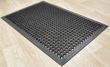 WYCIERACZKA do butów AŻUROWA Z NAJAZDEM 150x90