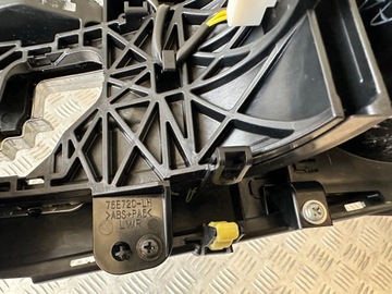 фото thumb №16, Toyota avensis iii t27 рестайлинг t29 15-18 туннель средний подлокотник панель