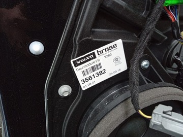 фото thumb №8, Volvo s60 ii v60 двері перед праві 717 onyx чорний