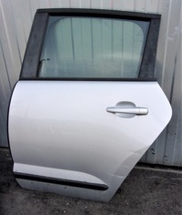 фото thumb №1, Peugeot 3008 i двері задня ліва ezrc