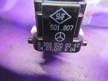 фото thumb №5, Mercedes c-klasa w203 00-04 переключатель стекло a2038200210