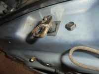 фото thumb №1, Kia sorento 2.5d 05' обмежувач двері правий перед