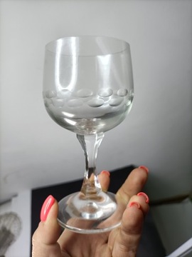 Piękne szlifowane kieliszki vintage komplet T36