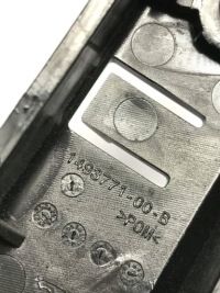 Tesla model y 2021 правый кронштейн / кронштейн бампера передний 149377100b Недорого, фото thumb