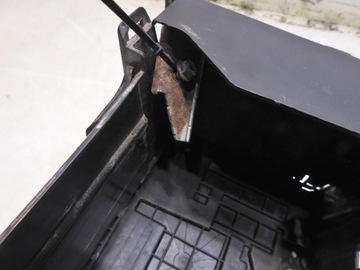 фото thumb №6, Корпус акумулятора renault clio iii 1.5 dci 8200314273