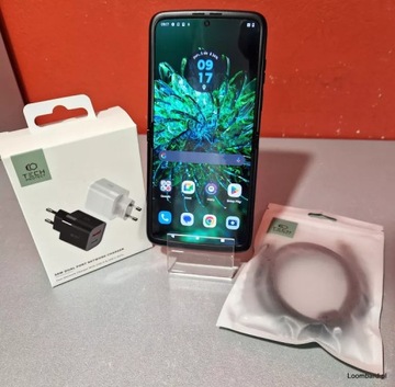 ТЕЛЕФОН MOTOROLA RAZR 2022 8 ГБ/256 ГБ