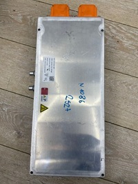 фото thumb №1, Зарядний пристрій напруги porshe tycan 9j1915681bf