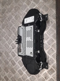 фото thumb №6, Audi a8 s8 d4 4h 2013 перед сторона ліва спідометр  / спідометр