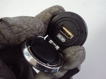 фото thumb №5, Зарядное устройство usb 5v land rover discovery v l462 2017-