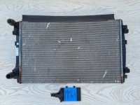 Купити Радіатор води vw audi 5q0121251em, фото thumb