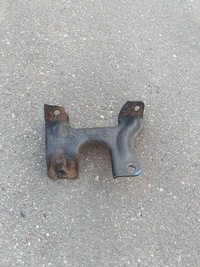 фото thumb №1, Кронштейн кронштейн кронштейн радіатора вихлопних газів egr audi a6 c6 3.0 tdi 059131121c