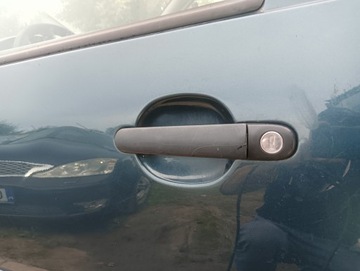 фото thumb №1, Ручка зовнішня перед передня ліва vw golf 4 1.9tdi 2000